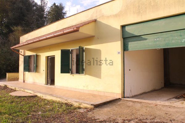appartamento in vendita ad Artena in zona Macere