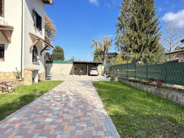 casa indipendente in vendita ad Artena