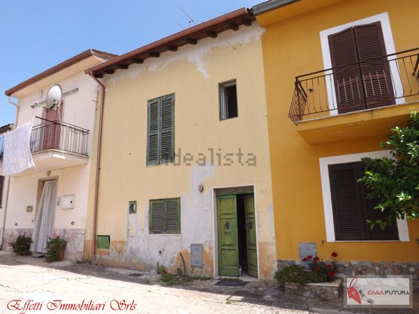 casa indipendente in vendita ad Artena
