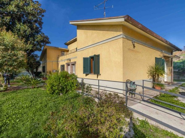 casa indipendente in vendita ad Artena