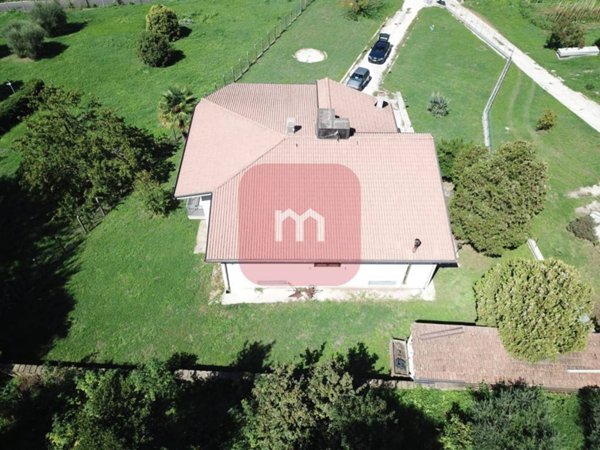casa indipendente in vendita ad Artena