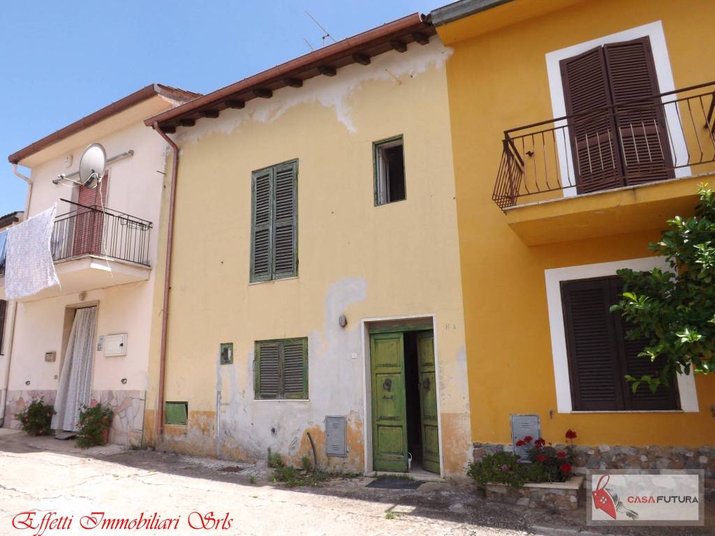 casa indipendente in vendita ad Artena