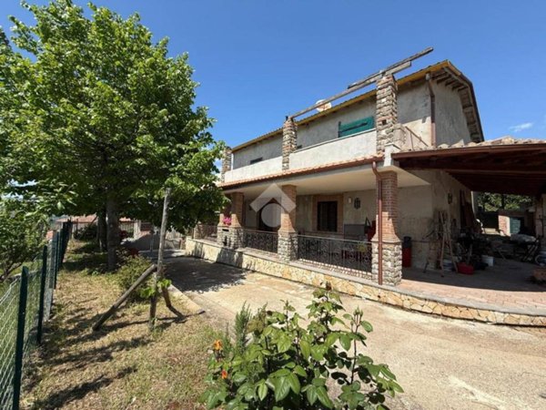 casa indipendente in vendita ad Artena