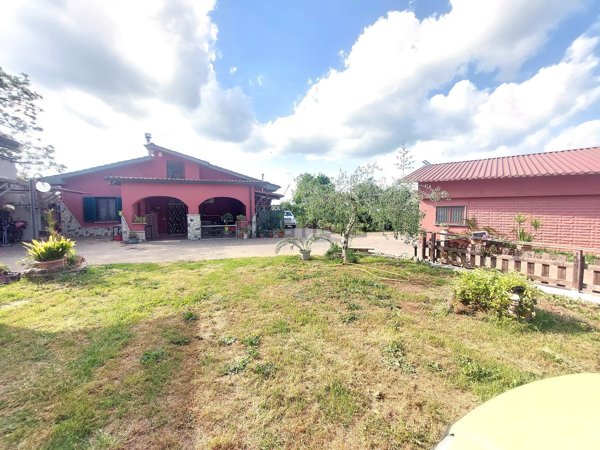 casa indipendente in vendita ad Artena
