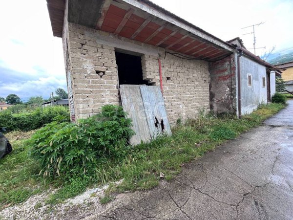 appartamento in vendita ad Artena in zona Maiotini