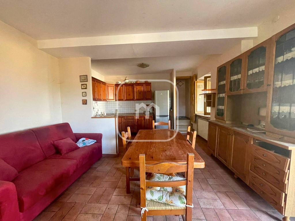 casa indipendente in vendita ad Artena in zona Selvatico
