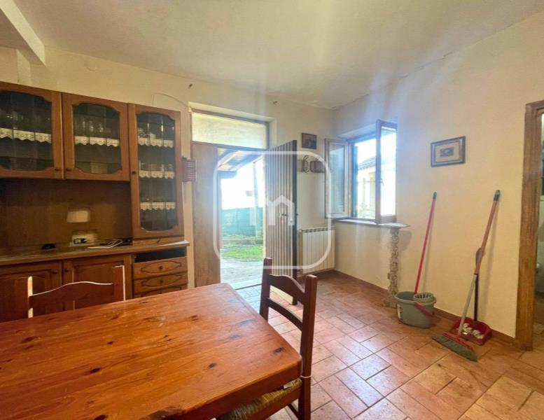 casa indipendente in vendita ad Artena in zona Selvatico