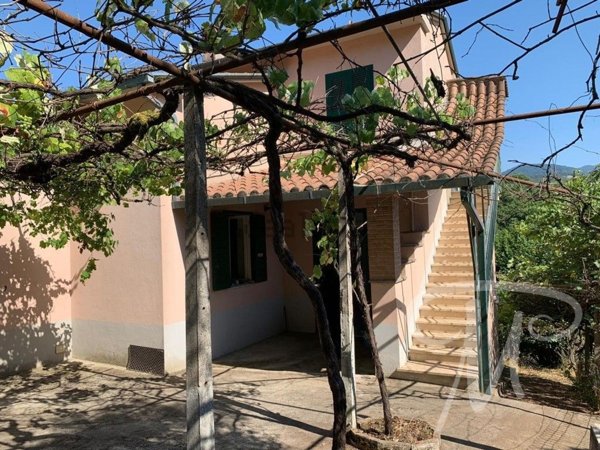 casa indipendente in vendita ad Artena