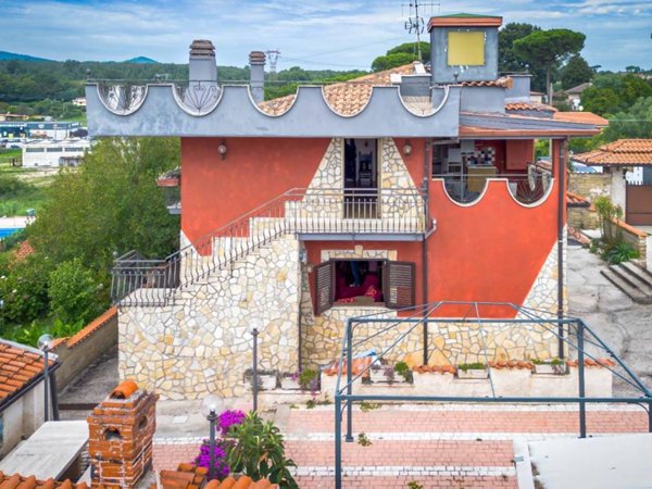 appartamento in vendita ad Artena in zona Macere