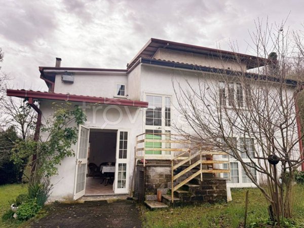 casa indipendente in vendita ad Artena in zona Maiotini