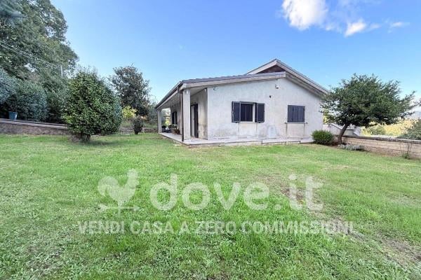 casa indipendente in vendita ad Artena