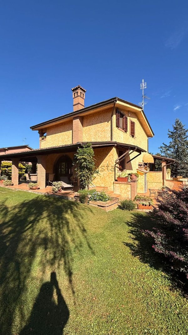 casa indipendente in vendita ad Artena