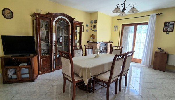 appartamento in vendita ad Artena in zona Macere