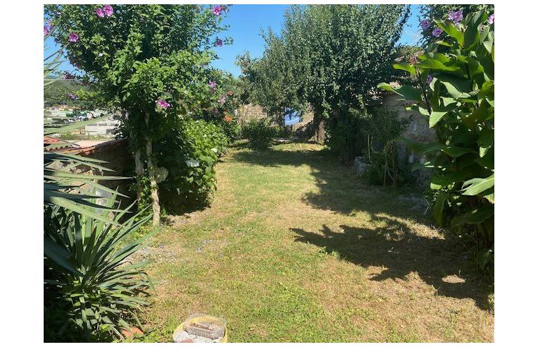 casa indipendente in vendita ad Artena in zona Macere