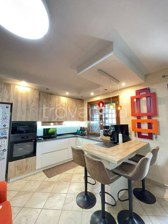 casa indipendente in vendita ad Artena