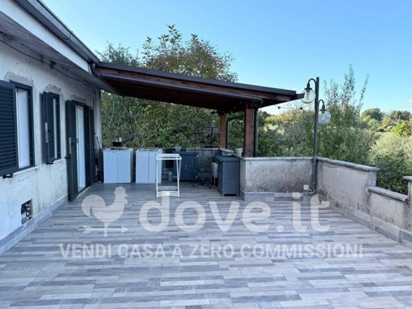 casa indipendente in vendita ad Artena