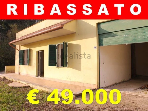 appartamento in vendita ad Artena in zona Macere