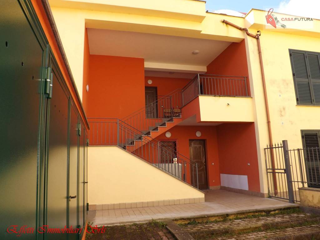 appartamento in vendita ad Artena in zona Macere