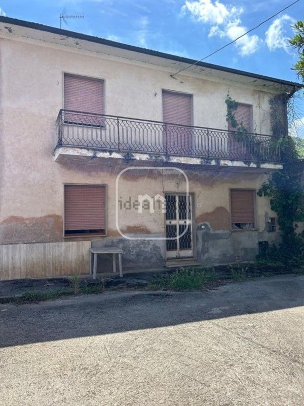 appartamento in vendita ad Artena in zona Maiotini