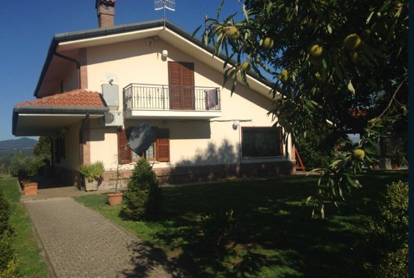 casa indipendente in vendita ad Artena