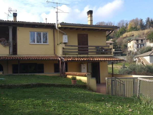 casa indipendente in vendita ad Artena