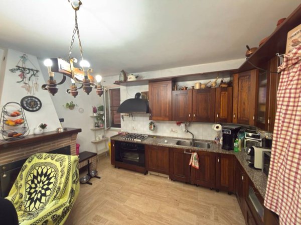 casa indipendente in vendita ad Artena