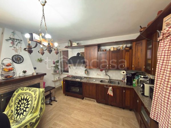 casa indipendente in vendita ad Artena