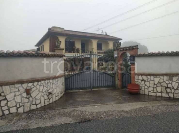appartamento in vendita ad Artena in zona Macere