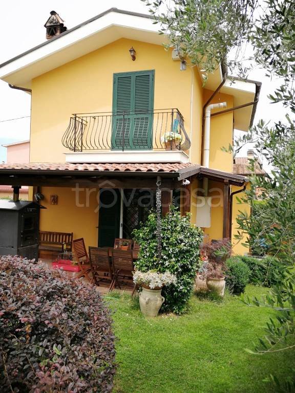 casa indipendente in vendita ad Artena in zona Abbazia