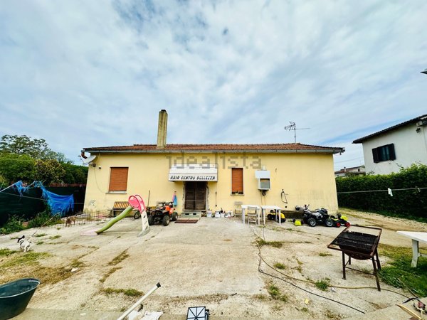 casa indipendente in vendita ad Artena