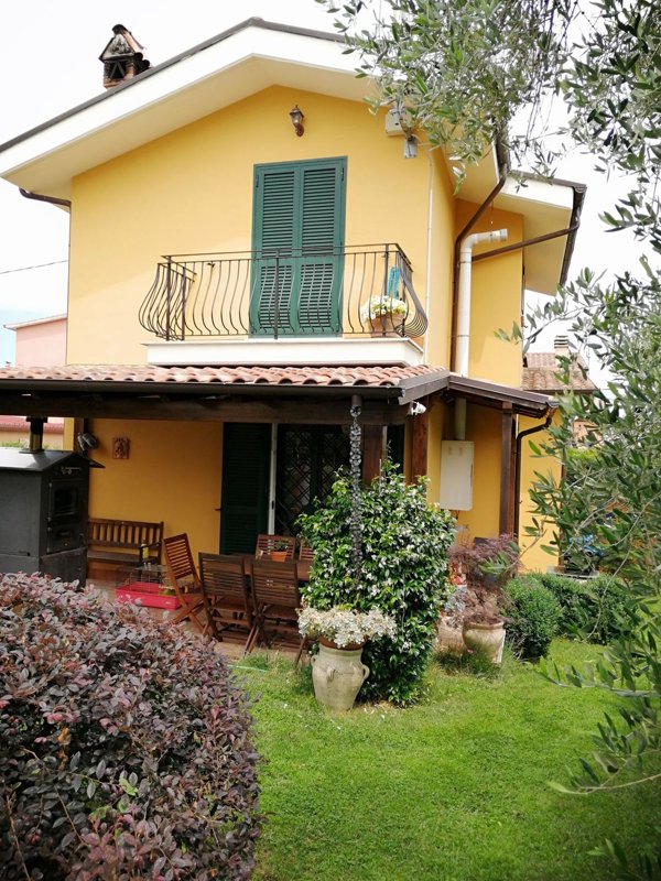 casa indipendente in vendita ad Artena