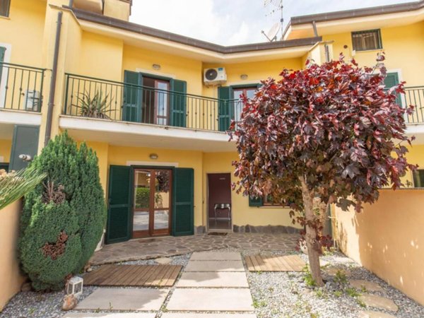 casa indipendente in vendita ad Artena