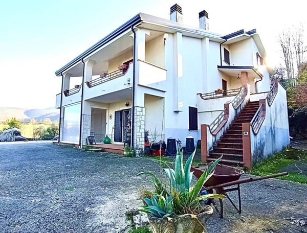 casa indipendente in vendita ad Artena