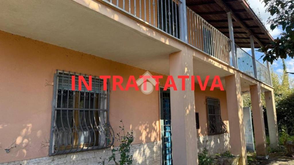 casa indipendente in vendita ad Artena in zona Maiotini
