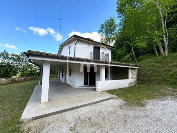 casa indipendente in vendita ad Artena