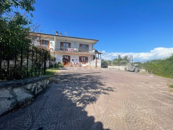 casa indipendente in vendita ad Artena in zona Valli