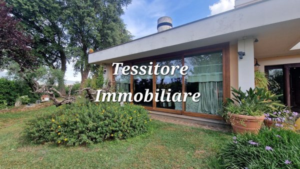 casa indipendente in vendita ad Artena in zona Abbazia