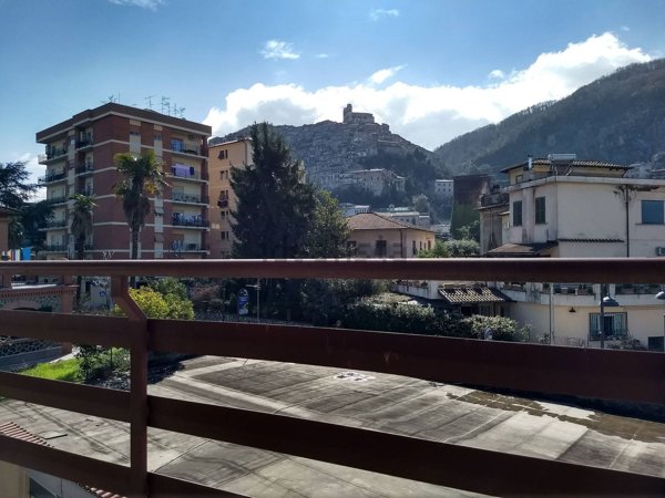 appartamento in vendita ad Artena in zona Valli