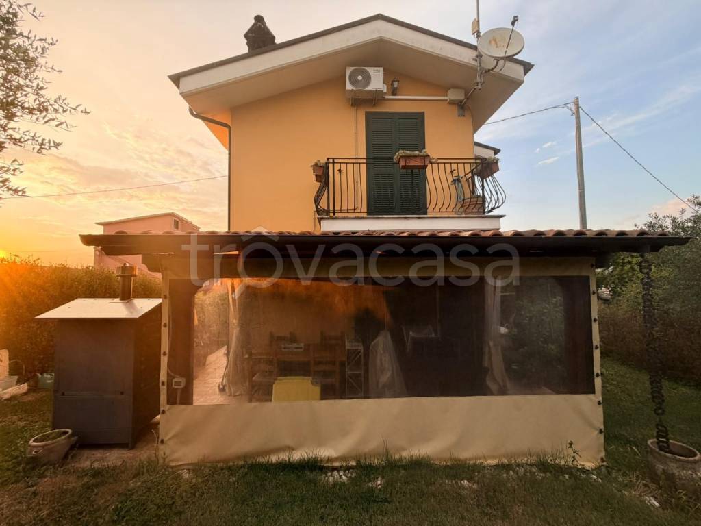 casa indipendente in vendita ad Artena in zona Abbazia