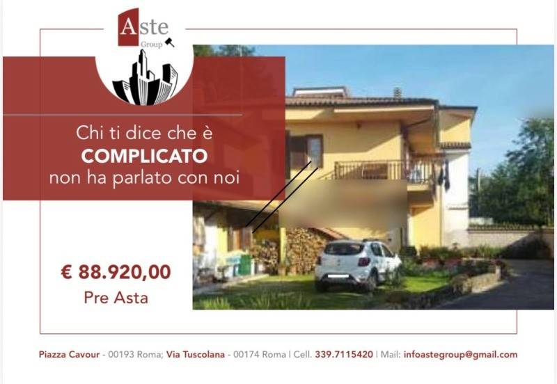 casa indipendente in vendita ad Artena in zona Macere