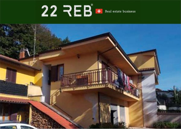 casa indipendente in vendita ad Artena in zona Macere