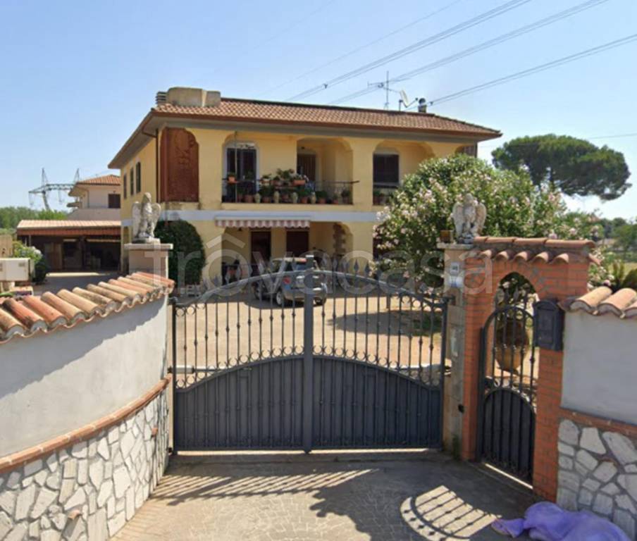 appartamento in vendita ad Artena in zona Macere