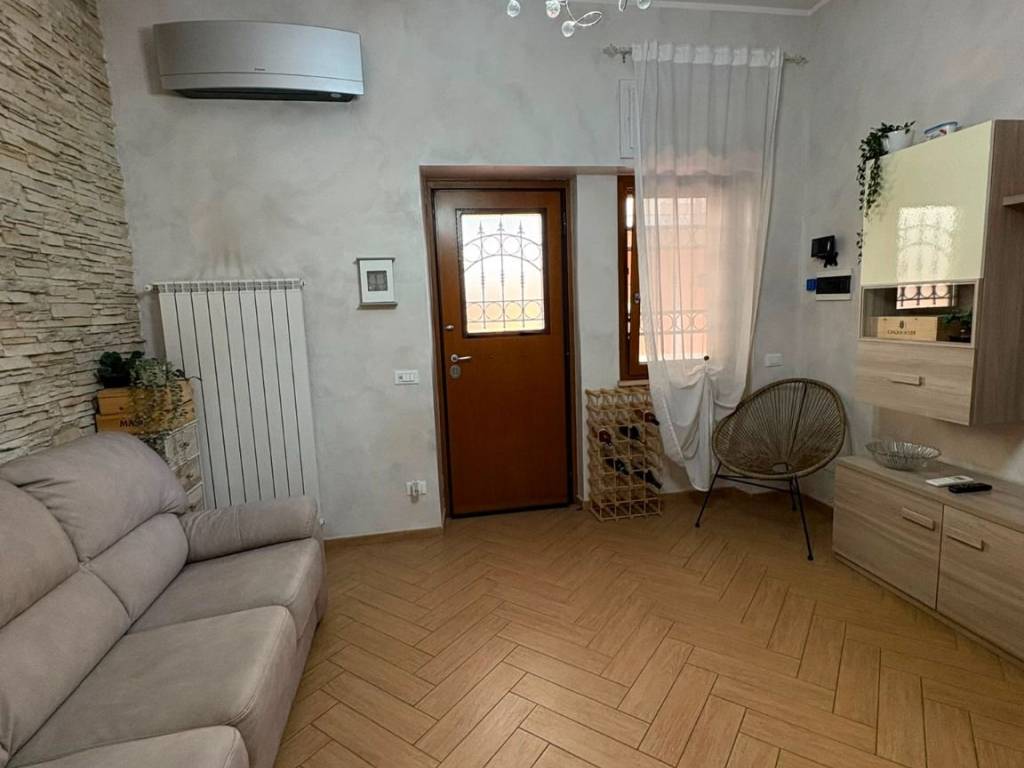 appartamento in vendita ad Artena in zona Valli