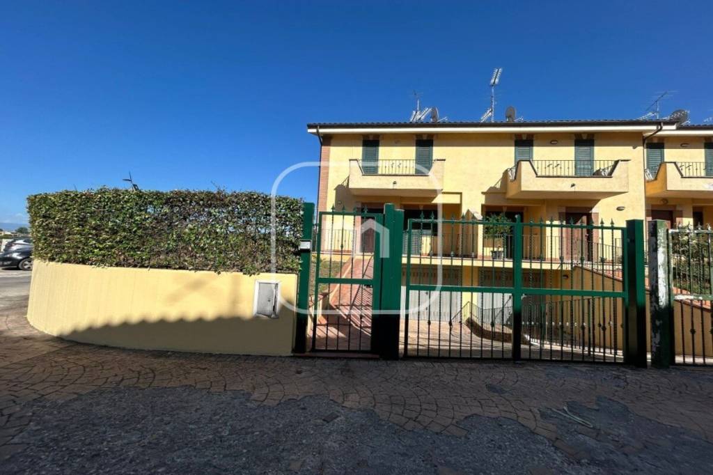 casa indipendente in vendita ad Artena