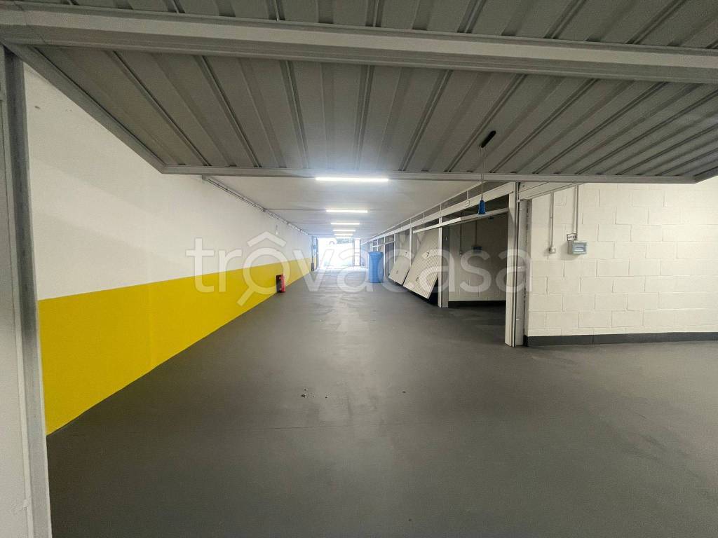 box auto in vendita ad Artena in zona Valli