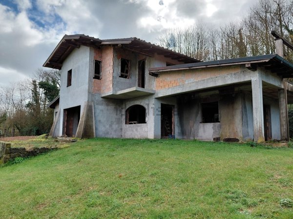 terreno in vendita ad Artena in zona Valli