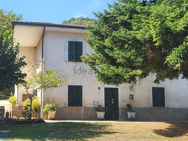 casa indipendente in vendita ad Artena