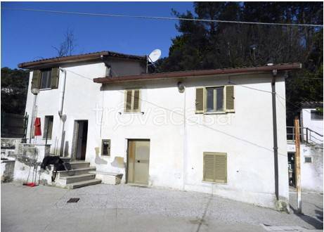 appartamento in vendita a Bellegra in zona Vaccarecce