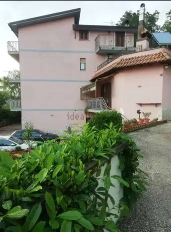 appartamento in vendita a Bellegra in zona Vadocanale