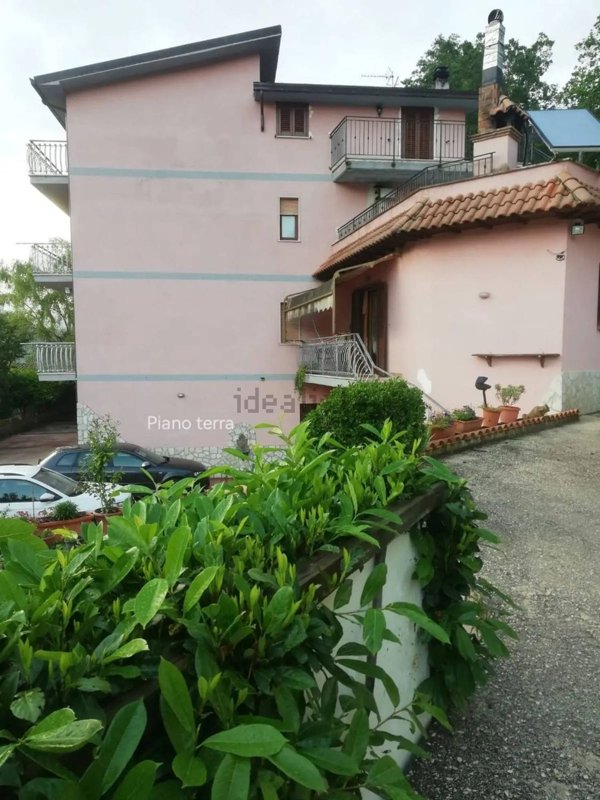appartamento in vendita a Bellegra in zona Vadocanale